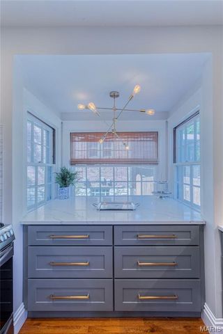 710 S Rock Hill Road, Webster Groves, MO 63119