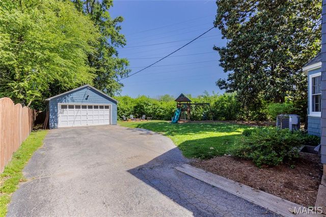 710 S Rock Hill Road, Webster Groves, MO 63119