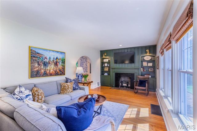 710 S Rock Hill Road, Webster Groves, MO 63119