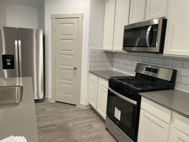 7719 Golden Rubia, Rosharon, TX 77583