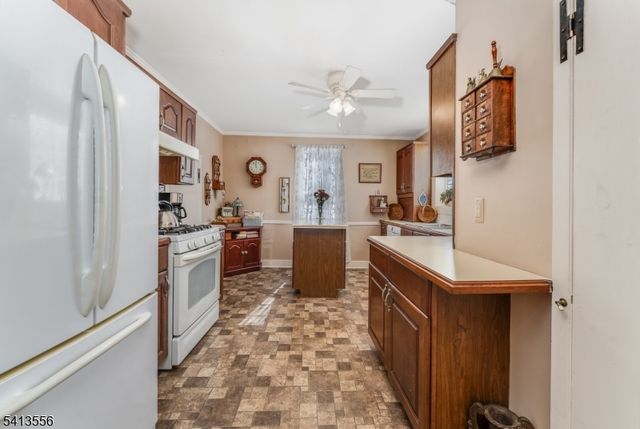 40 Sergeantsville Rd, Raritan Twp., NJ 08822