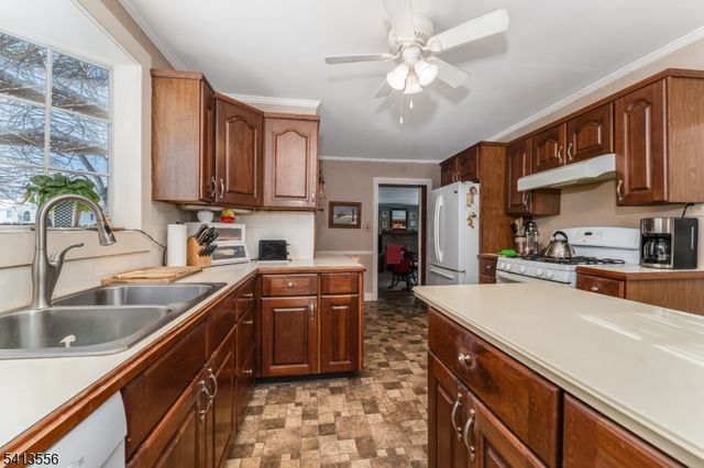 40 Sergeantsville Rd, Raritan Twp., NJ 08822