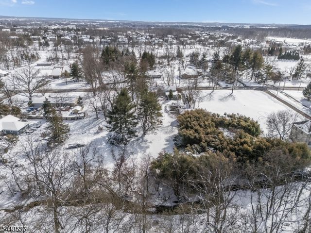 40 Sergeantsville Rd, Raritan Twp., NJ 08822