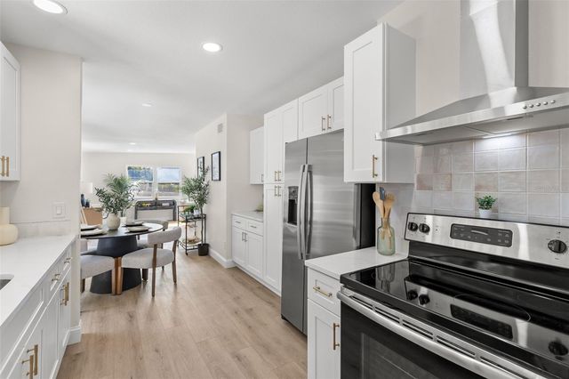 5235 54TH AVENUE N, St Petersburg, FL 33709