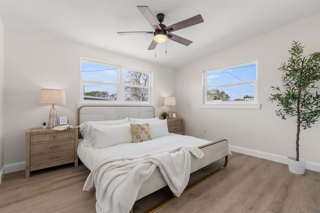 5235 54TH AVENUE N, St Petersburg, FL 33709