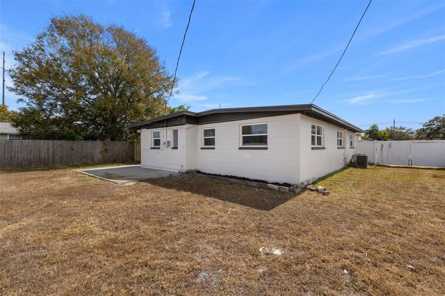 5235 54TH AVENUE N, St Petersburg, FL 33709