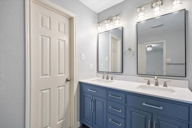 112 Northview Drive, Fate, TX 75189
