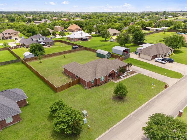 112 Northview Drive, Fate, TX 75189