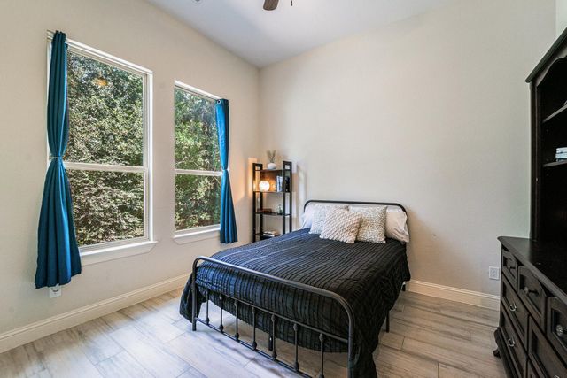 25142 W Tara Plantation Drive, Tomball, TX 77375