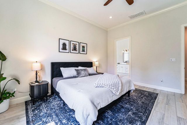 25142 W Tara Plantation Drive, Tomball, TX 77375