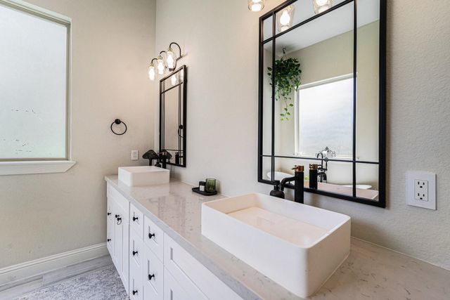 25142 W Tara Plantation Drive, Tomball, TX 77375