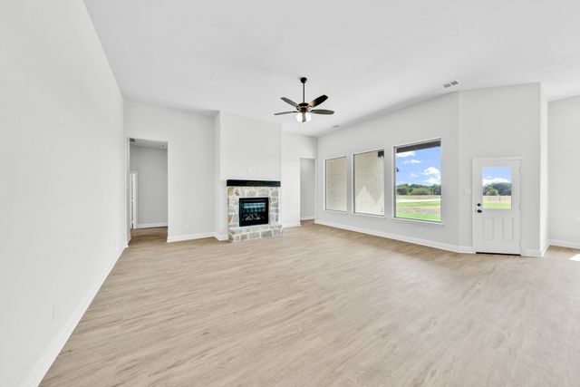 8340 Magnolia Court, Greenville, TX 75402