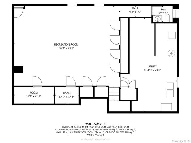 26 Quaker Lane, Farmingdale, NY 11735