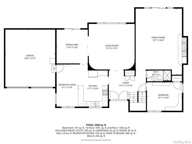 26 Quaker Lane, Farmingdale, NY 11735