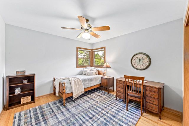 17020 Grant COURT, Brookfield, WI 53005
