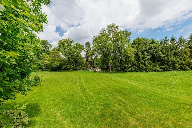17020 Grant COURT, Brookfield, WI 53005