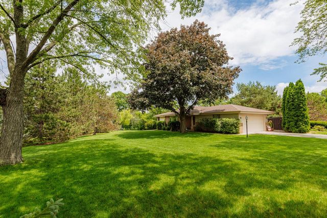 17020 Grant COURT, Brookfield, WI 53005
