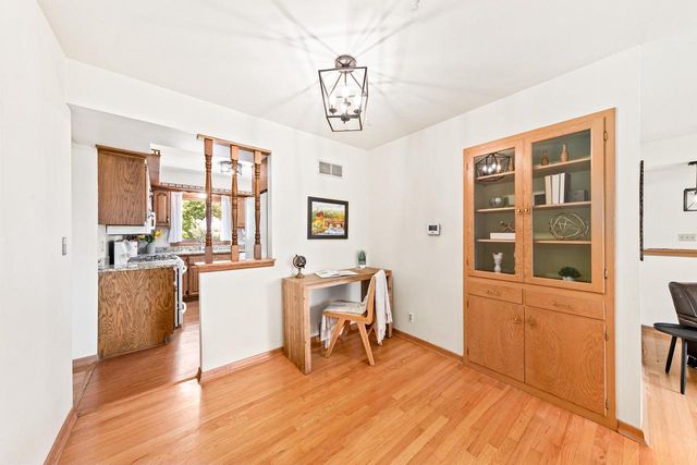 17020 Grant COURT, Brookfield, WI 53005