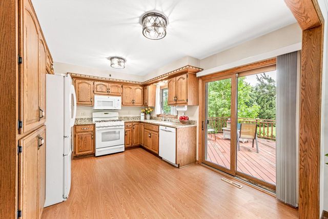 17020 Grant COURT, Brookfield, WI 53005