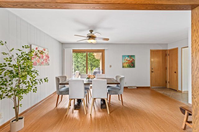 17020 Grant COURT, Brookfield, WI 53005