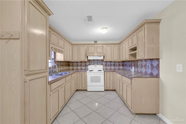 3103 Spanish Palms Drive N, Mercedes, TX 78570