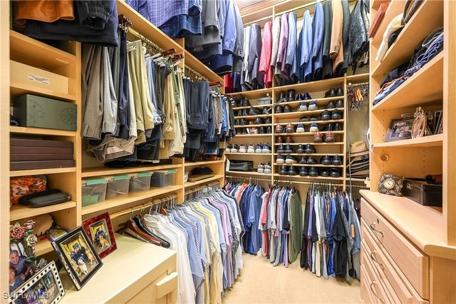 683 Hickory RD, Naples, FL 34108