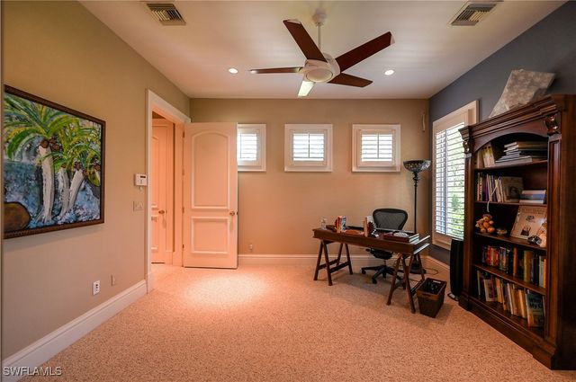 683 Hickory RD, Naples, FL 34108