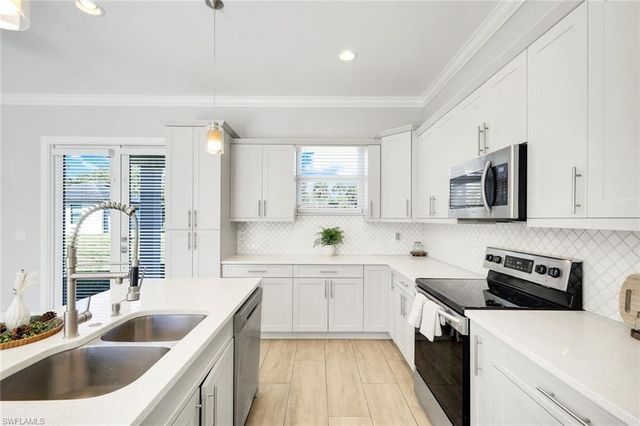 3625 26th AVE SE, Naples, FL 34117