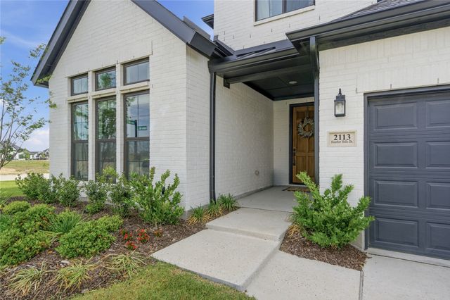 2113 Heather Hills Drive, Fort Worth, TX 76008