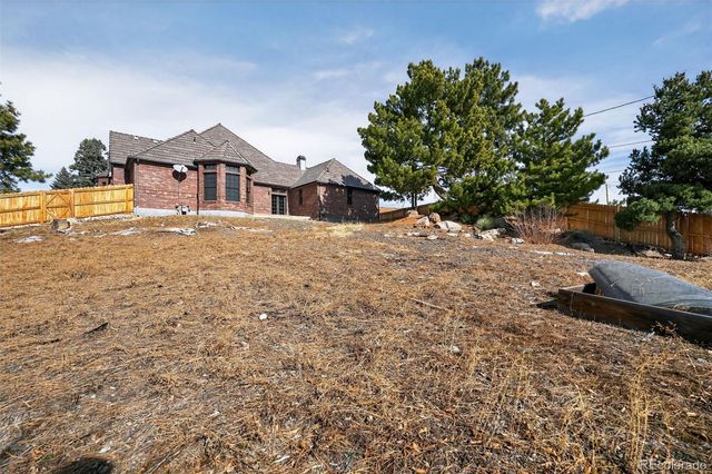 9960 Croke Drive, Northglenn, CO 80260