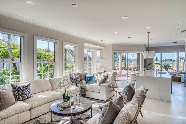 1003 Diamond Head Way, Palm Beach Gardens, FL 33418