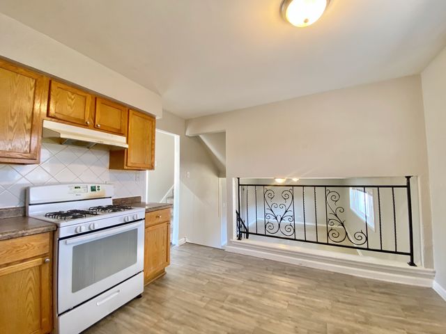 20073 Park Avenue, Lynwood, IL 60411