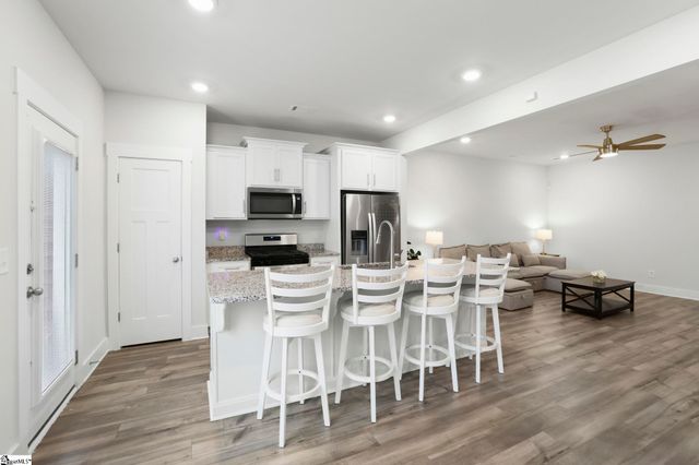 1554 Rivermeade Drive, Moore, SC 29369