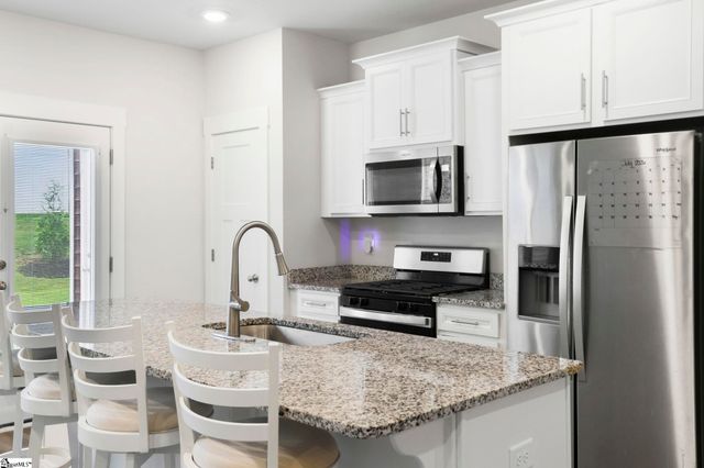 1554 Rivermeade Drive, Moore, SC 29369