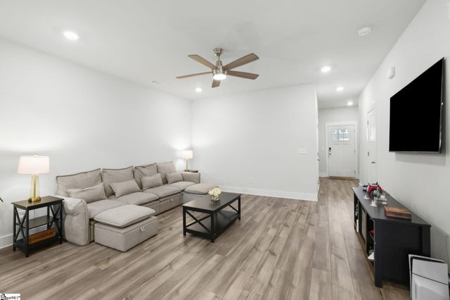 1554 Rivermeade Drive, Moore, SC 29369