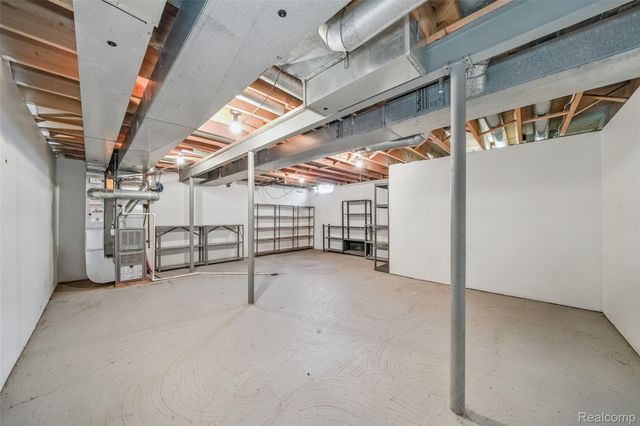 6151 Orchard Lake Road 103, West Bloomfield Charter Township, MI 48322