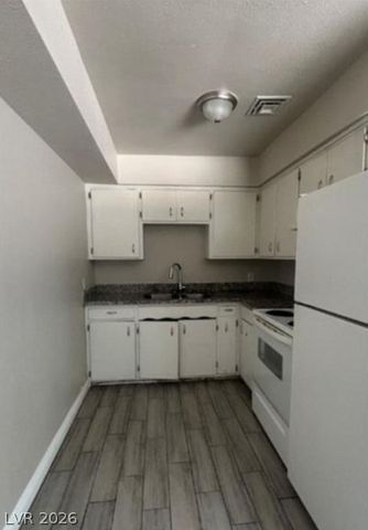 718 West Wilson Avenue, Las Vegas, NV 89106