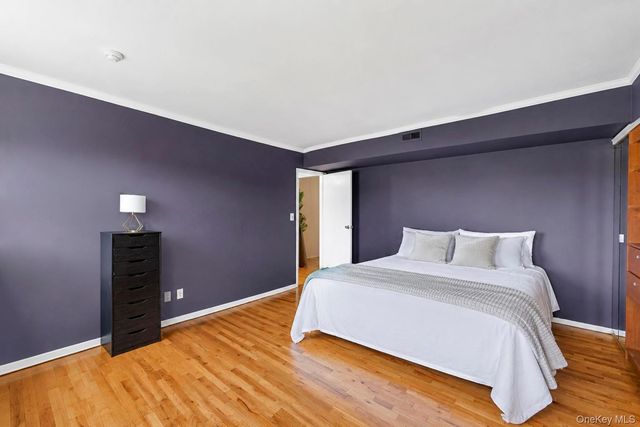 194 Artist Lake Drive 194, Middle Island, NY 11953
