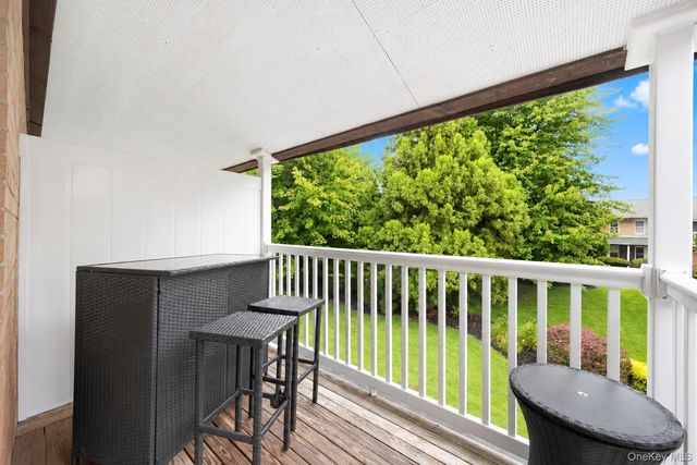 194 Artist Lake Drive 194, Middle Island, NY 11953