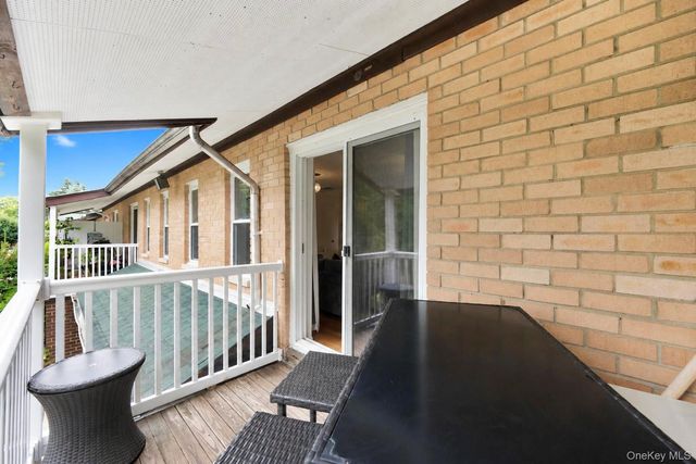 194 Artist Lake Drive 194, Middle Island, NY 11953