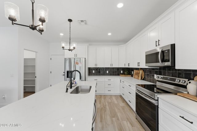 17613 E Mews Road, Queen Creek, AZ 85142