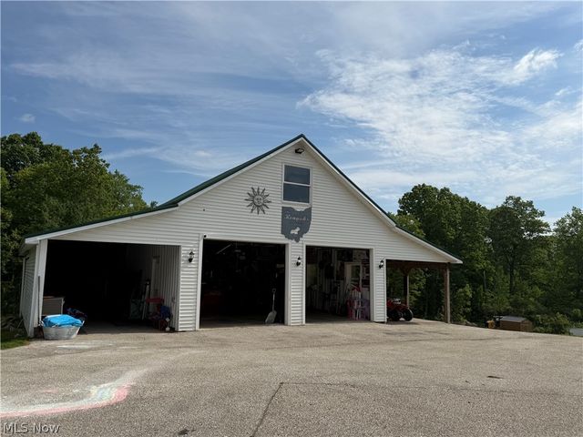 13166 Butternut Road, Burton, OH 44021