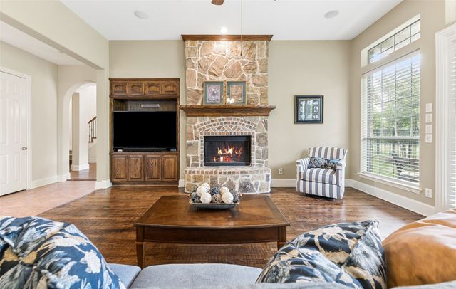 841 Sword Bridge Drive, Lewisville, TX 75056