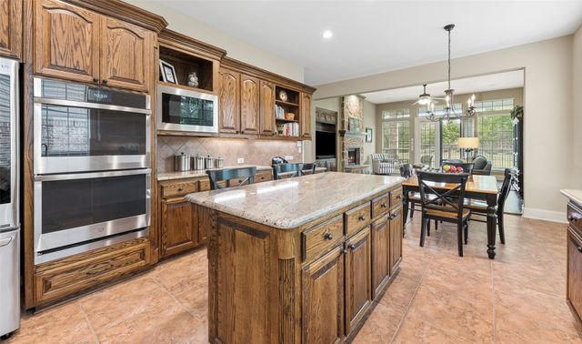 841 Sword Bridge Drive, Lewisville, TX 75056