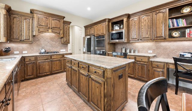 841 Sword Bridge Drive, Lewisville, TX 75056