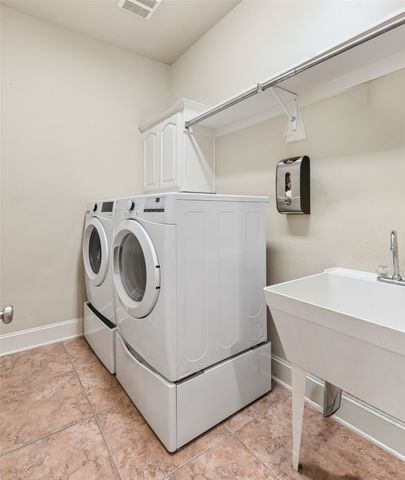 841 Sword Bridge Drive, Lewisville, TX 75056