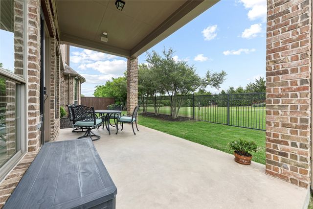 841 Sword Bridge Drive, Lewisville, TX 75056