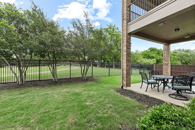 841 Sword Bridge Drive, Lewisville, TX 75056