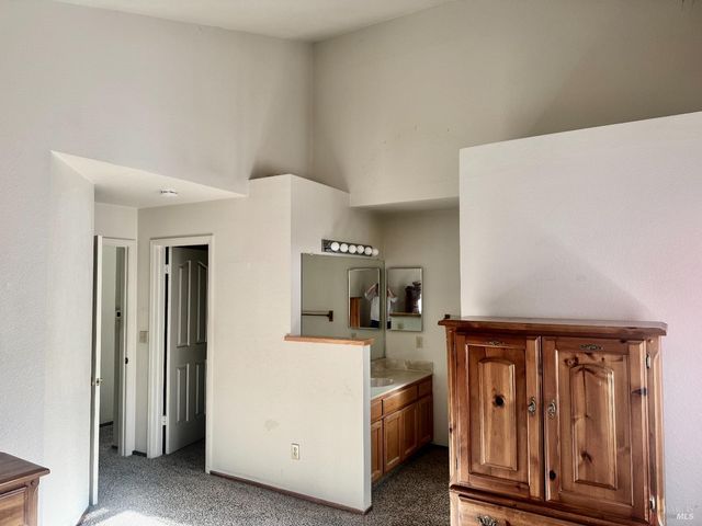 10845 Rio Ruso Dr, Windsor, CA 95492