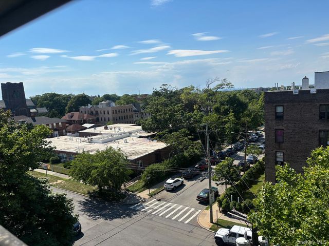 833 Central Avenue 5B, Far Rockaway, NY 11691